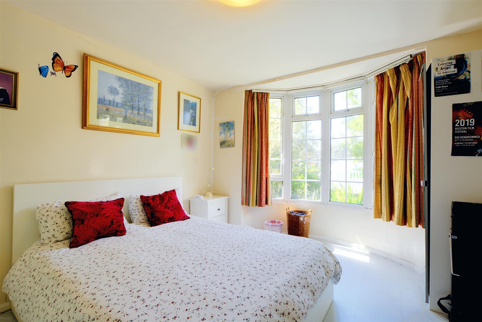 Bramcote Lane, Chilwell Robert Ellis Estate Agents